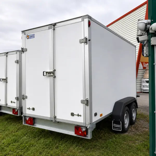 SARIS GX2700 - Fourgon 306 × 154 × 180 cm - Double essieu - PTAC 2 700 kg - Vue 3